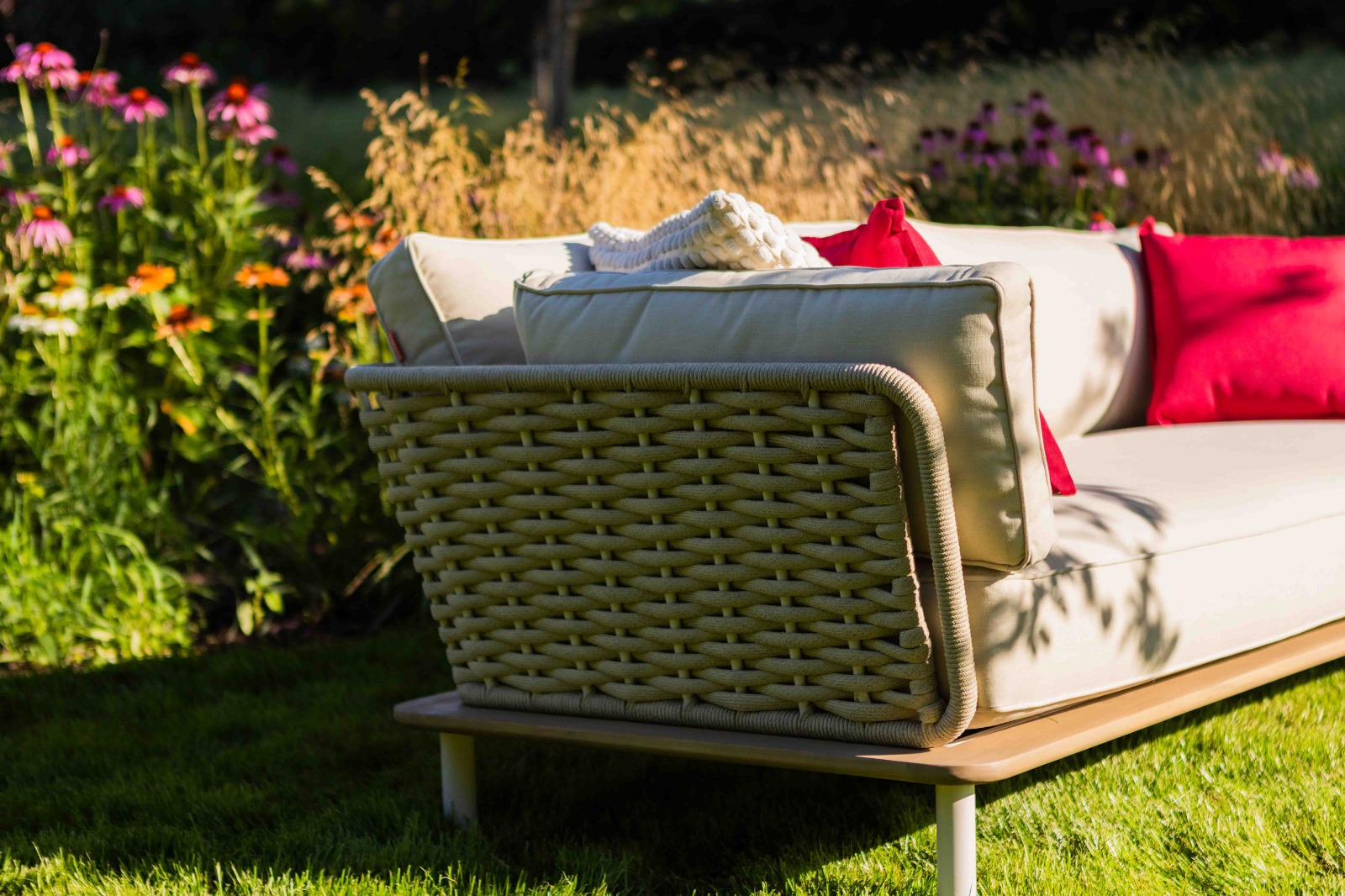 Grab the moment - sofa ogrodowa 2-osobowa prawa